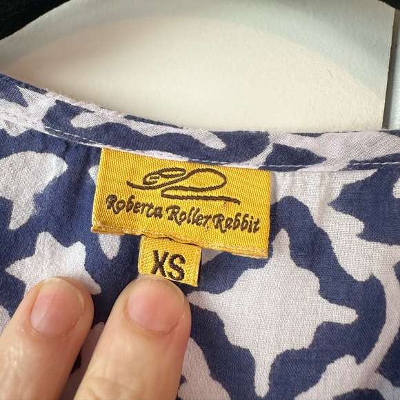 Roberta Roller Rabbit Women’s Geometric Blue, White, Pink Tunic (Size XS) - Picture 4 of 8